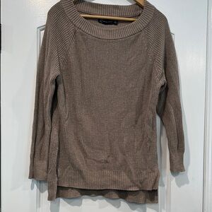 🔵 NY&CO. LIGHT BROWN SWEATER SIZE SMALL
